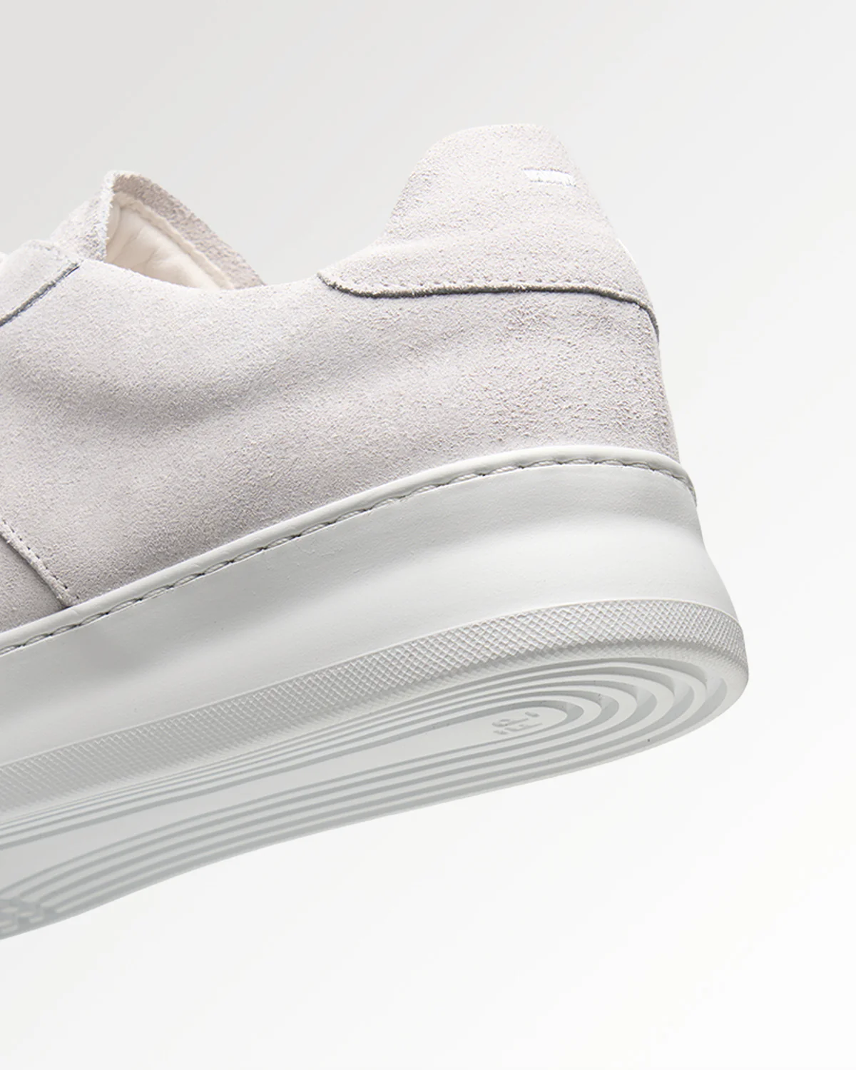 Court Suede Off White - Image 6