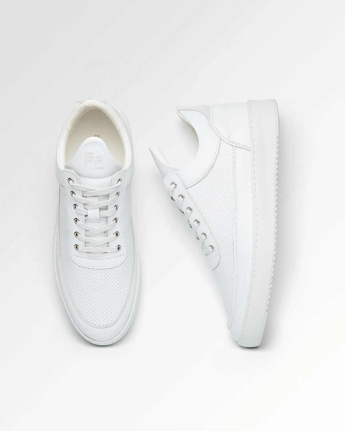 Low Top Nappa Perforated White / Off White - Image 2