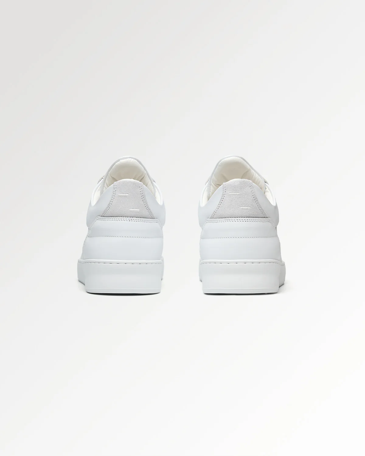 Low Top Nappa Perforated White / Off White - Image 5