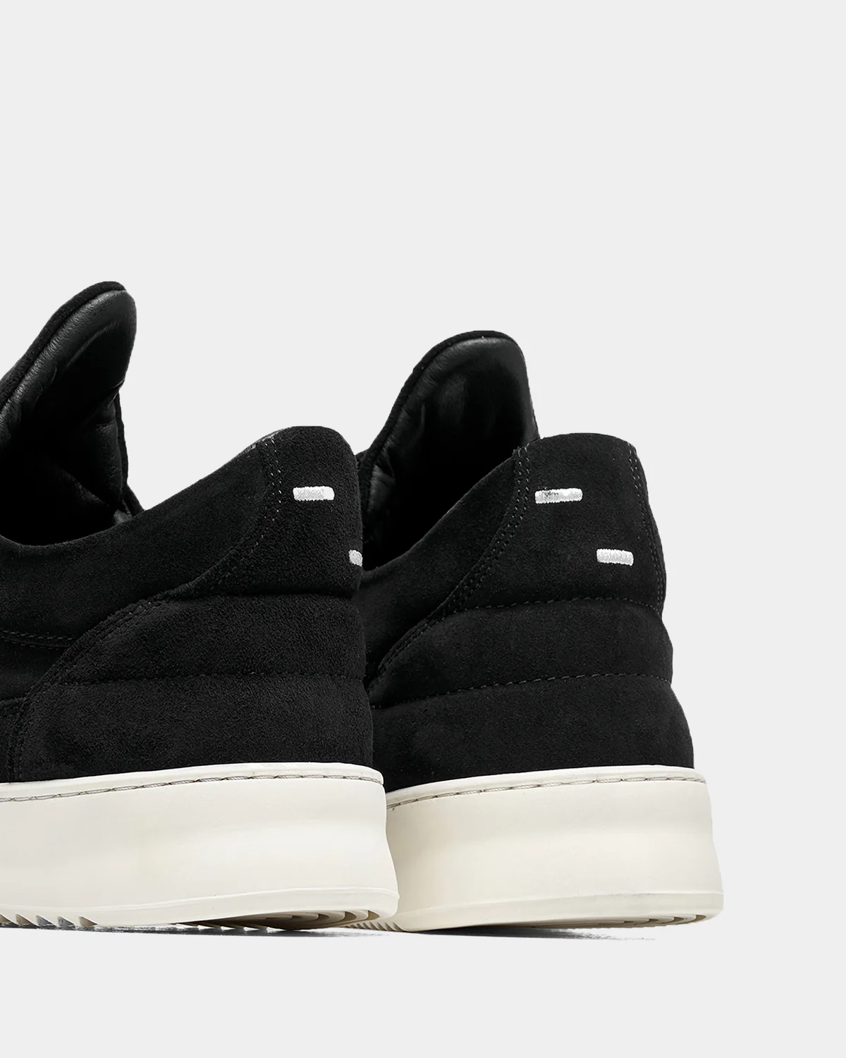 Low Top Suede Organic Black - Image 3