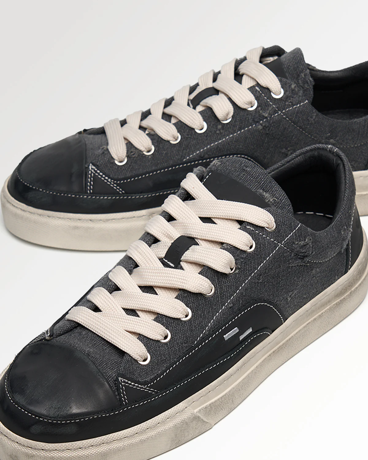 Riviera Patina Black - Image 3